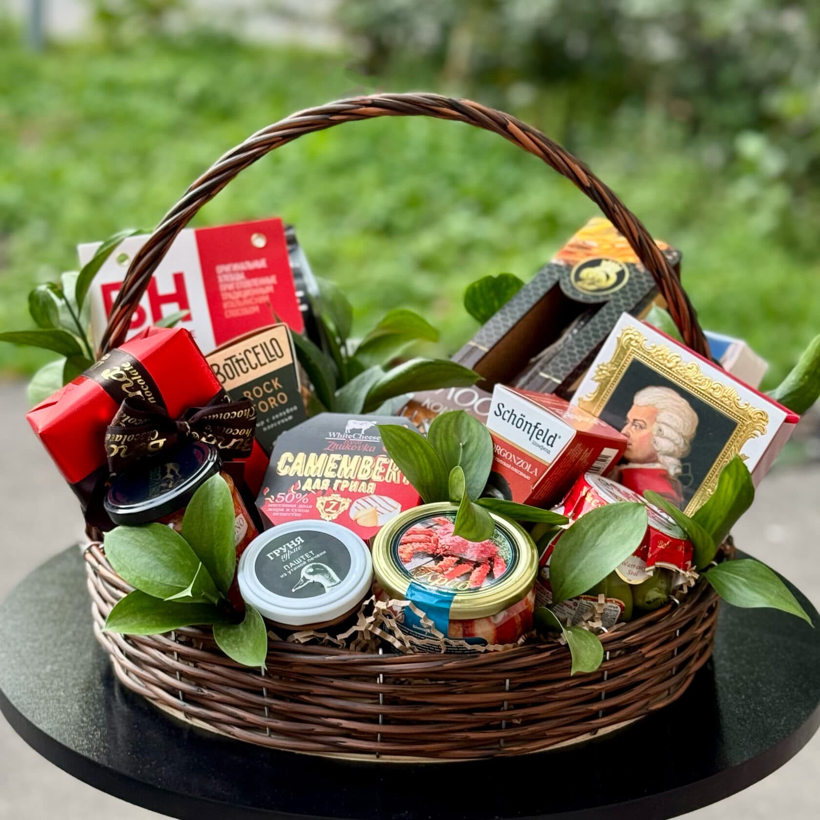 Подарочная корзина "Все со вкусом"