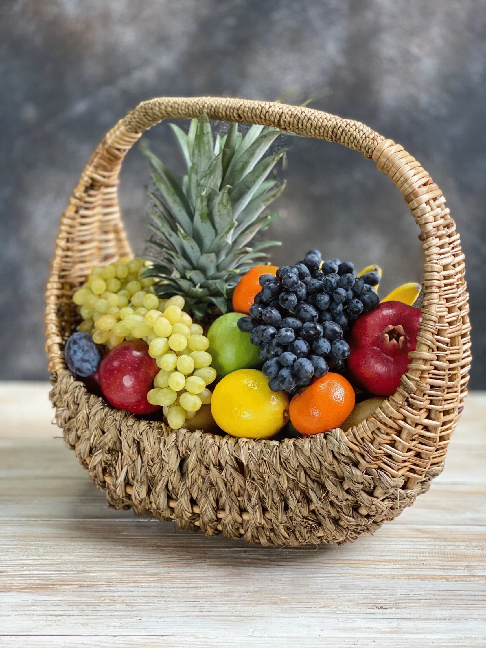 Фруктовая корзина 'Tutti Frutti Prezent'