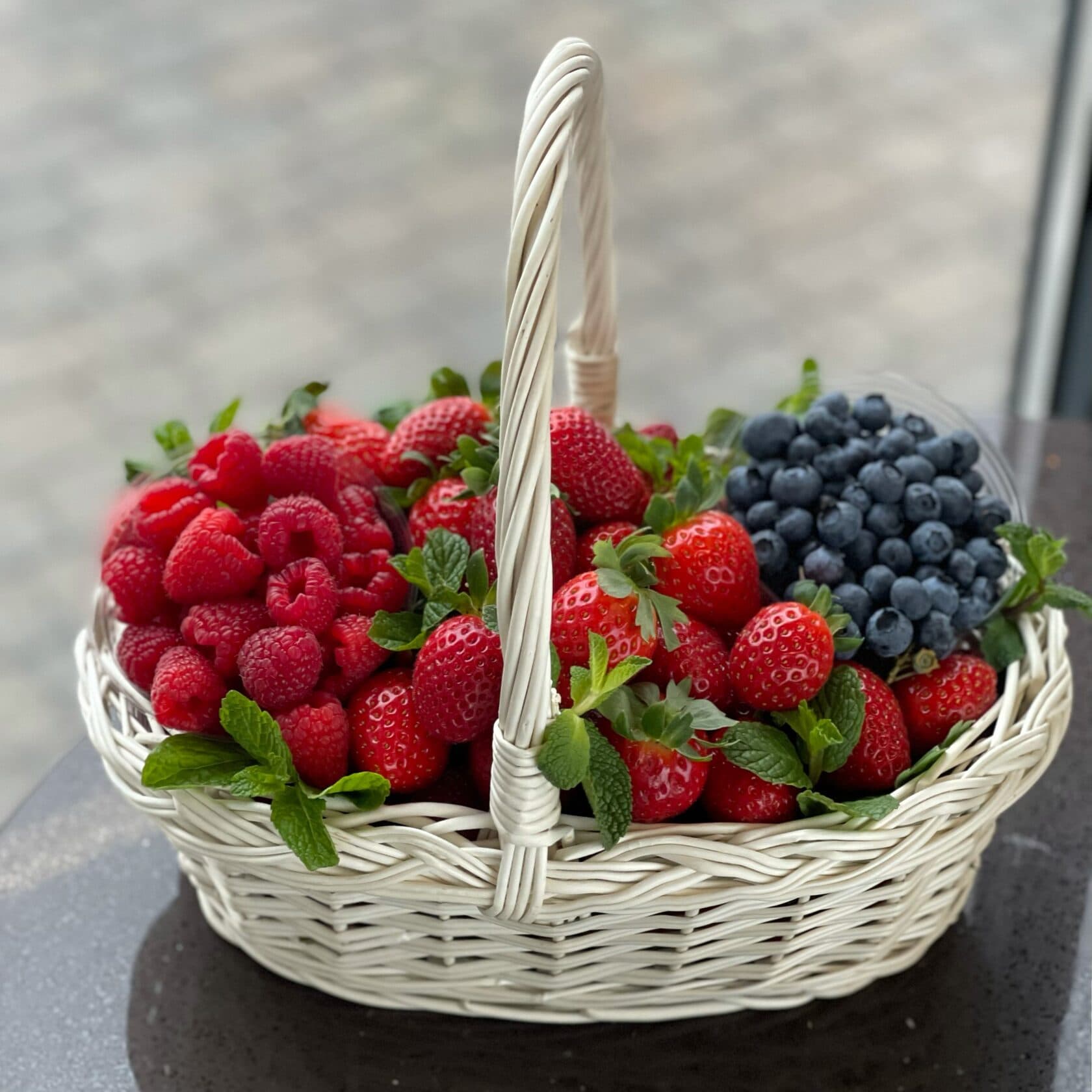Ягодная корзина 'Tutti Frutti Yagodka'
