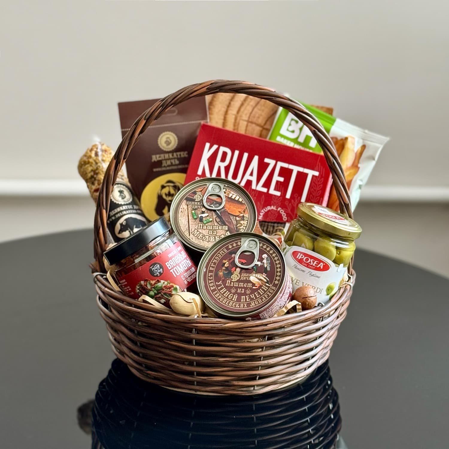 Подарочная корзина "Kruazett"